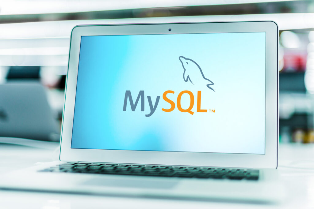 What is MySQL? MySQL Feature and Advantage